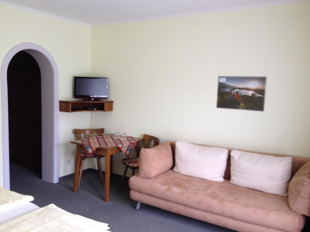 Pension Seerose Drobollach am Faakersee Rum bild