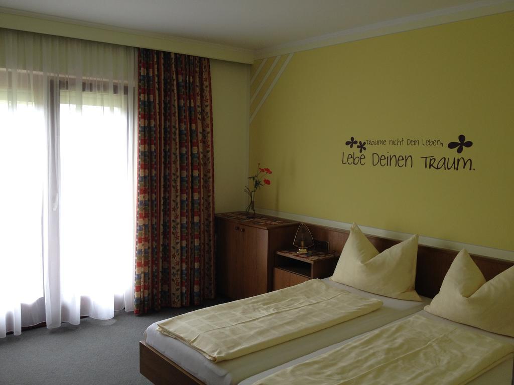 Pension Seerose Drobollach am Faakersee Rum bild