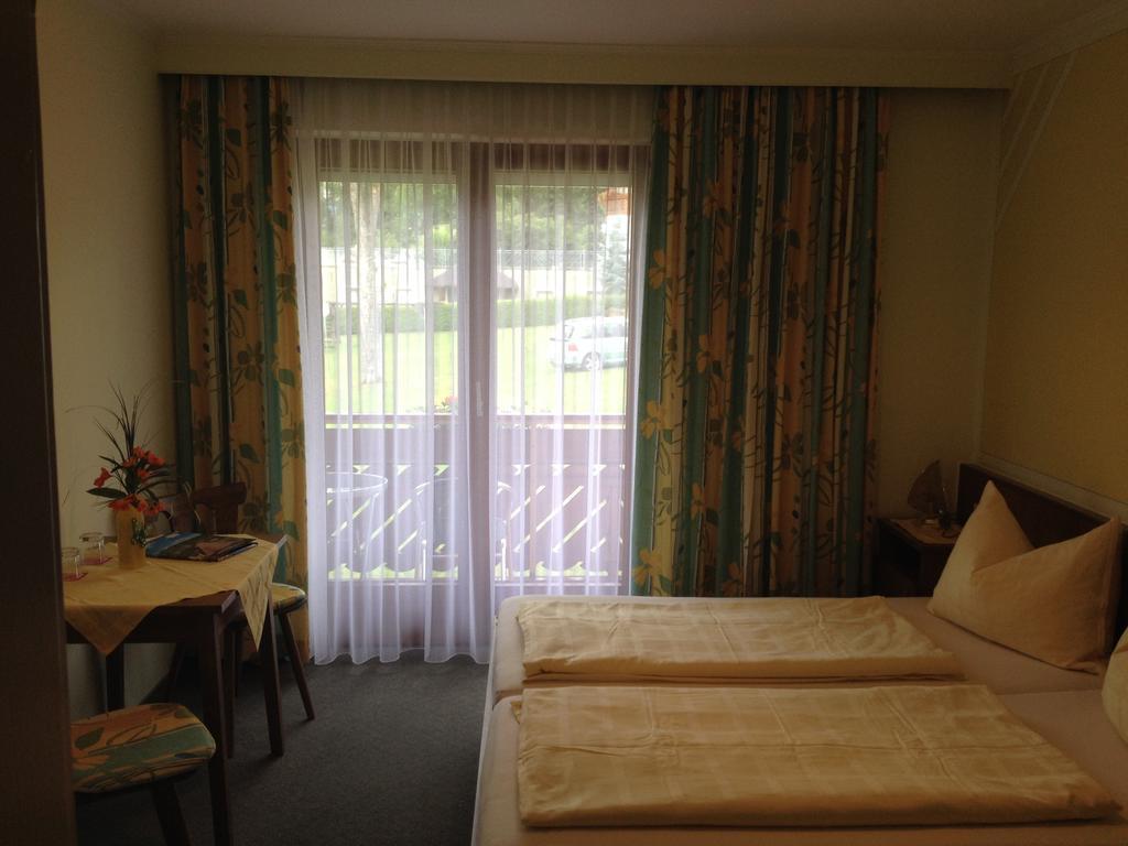 Pension Seerose Drobollach am Faakersee Rum bild