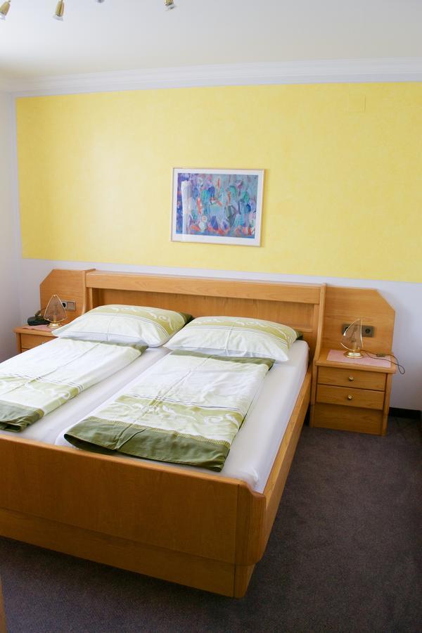 Pension Seerose Drobollach am Faakersee Exteriör bild